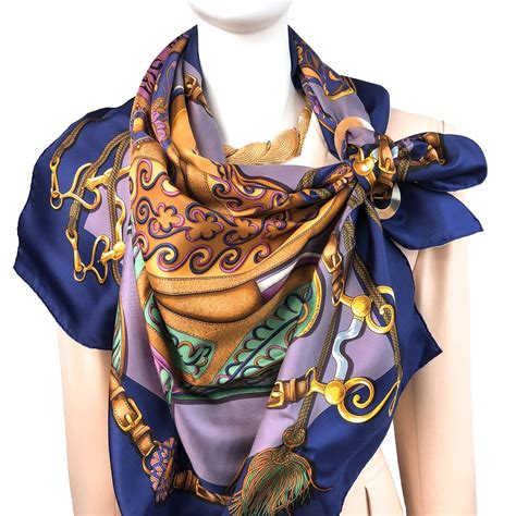 HERMES 90cm SILK SCARF .